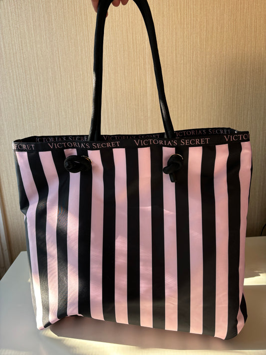 Tote reversible